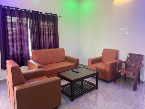 Rt Service Apartments Hotel in Vailankanni