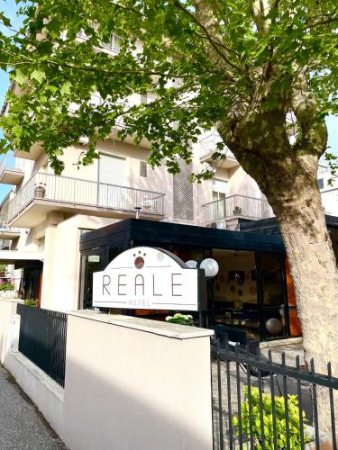 Hotel Reale - 숙소 외관