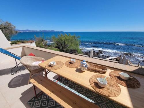 Le Cabanon, pieds dans l'eau, vue exceptionnelle - Location saisonnière - Fréjus