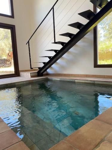 Casa con piscina interior en Tamariu, Calella de Palafrugell
