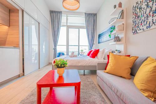 Cozy Marina Studio-Walk to Beach, Shops & Dining, Dubai (foto 2)