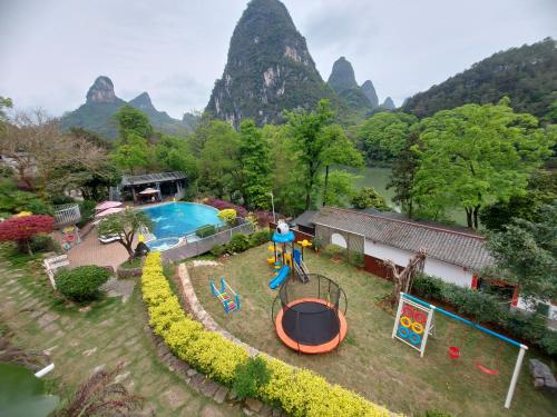 551684388 Li River Resort