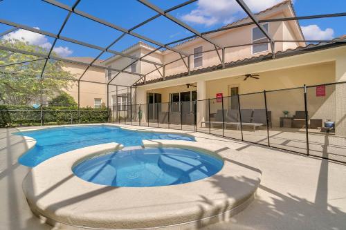 Solterra Resort Discover Luxury Living Villa in Davenport, USA