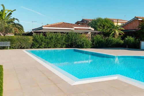Villa Sardegna con giardino e piscina