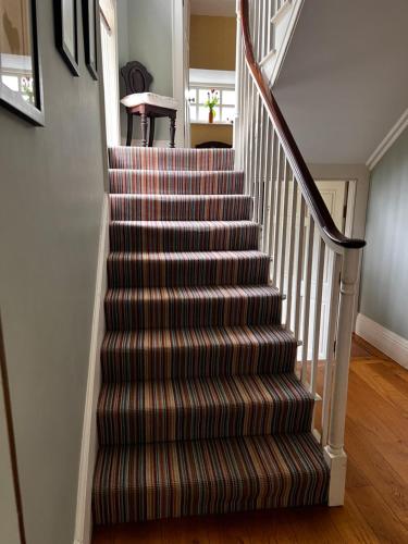 Larchmount House B&B - image 13