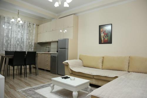 Ergi’s Host Apartment, Tirana (photo 4)