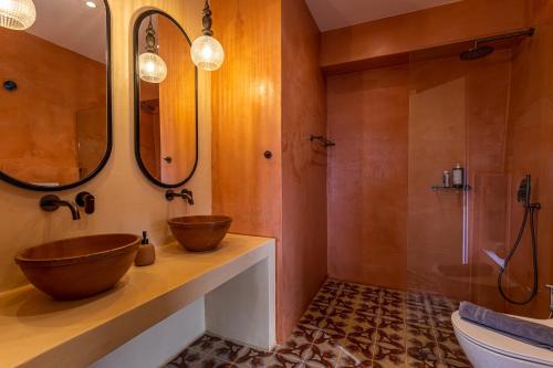 God's View Tower - Pyrgos Towers Complex God's View Tower - Pyrgos Towers Complex