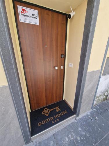 Зовнішній вигляд готелю, DoMa house b&b in Ночера-Інферіоре