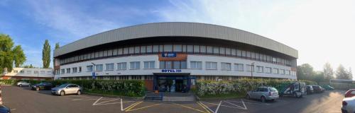 . Hotel a ubytovna Zimní stadion Slaný