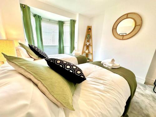 Fabulous and Relaxing Holiday Sand Beach and Sun in Bournemouth Suburbs