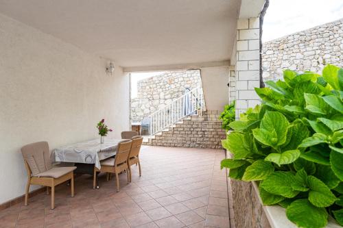 Apartment Srecko - image 6