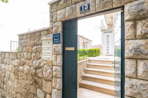 Apartment Srecko - image 11