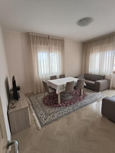 BlancoHouse - Berto luxury room [Rimini Centro Storico]