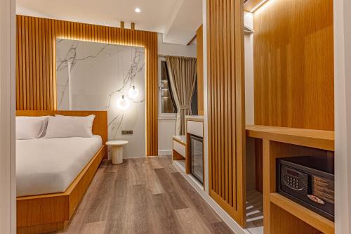 Dulcet Hotel Room Type - Superior Family Room