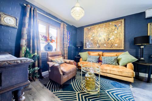 Romeo & Juliet's with Private Parking, Stratford-upon-Avon