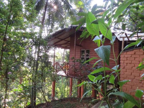 普瓦莎生态小屋酒店