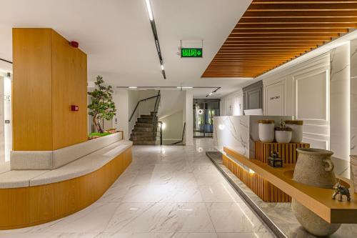 Dulcet Hotel 2
