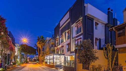 Dulcet Hotel 5