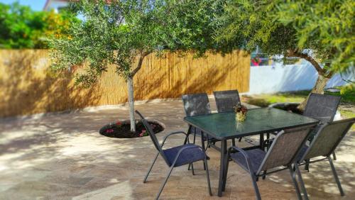 View, Oasis Apartment Ammoudia in Ammoudia