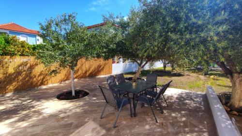 View, Oasis Apartment Ammoudia in Ammoudia