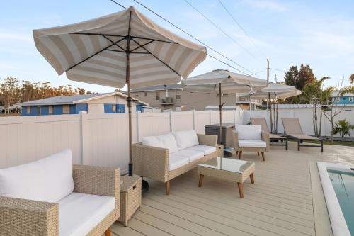 NEW Dog Paradise - Near the Beach IMG & Downtown in Bradenton, USA