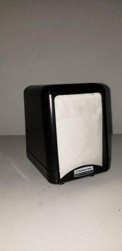 Suite con 2 recamaras,2mini splits, Parking Wifi 100 mb, cocina