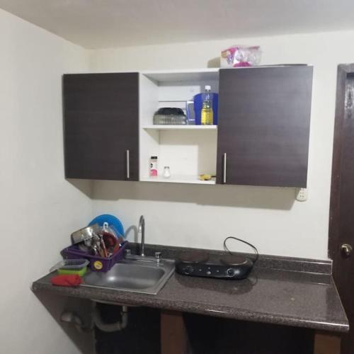 Suite con 2 recamaras,2mini splits, Parking Wifi 100 mb, cocina