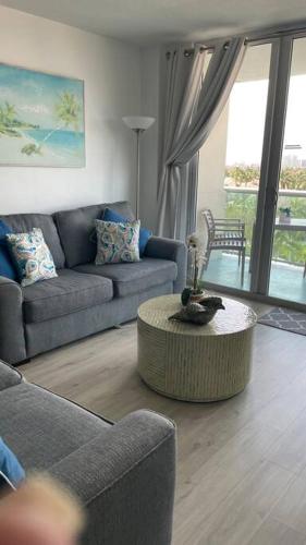 Cozy newly furnished apartment , on the 6th floor. in Spiaggia Golden Beach