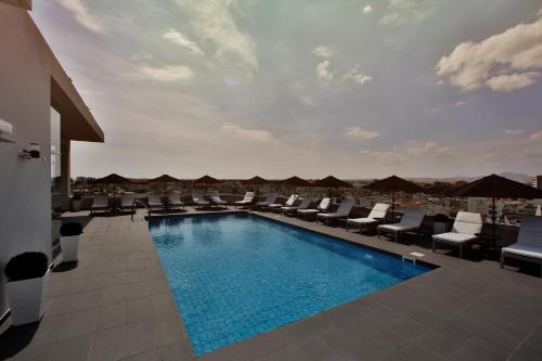 泳池, 约瑟芬精品酒店 (The Josephine Boutique Hotel) in 拉纳卡