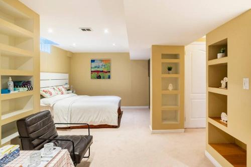 Cozy basement apartment in Newmarket in Newmarket (ON)