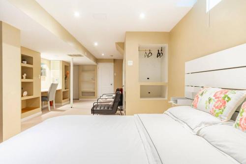 Cozy basement apartment in Newmarket in Newmarket (ON)