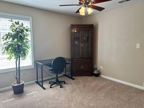 Grand Lux Getaway in Meadowthorpe