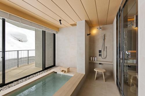 3 Bed Room Mountain View