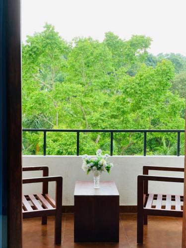 Owin Rich Godakawela - Udawalawe Safari & Cooking Class