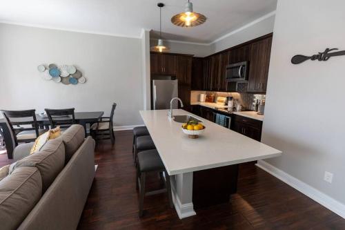 A Gem on the Strand near Port of Galveston