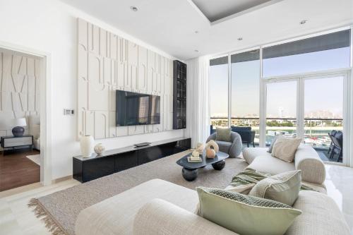 Oceana Luxury 4 BR Apartment with Resort Access and Sea Views by Exclusive Holiday Homes, Дубай (фото 10)
