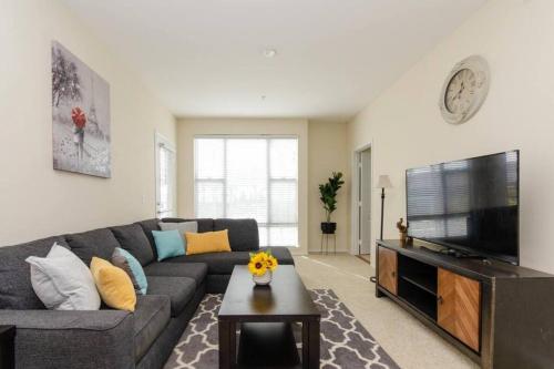 SoFi and Intuit 10 Min Drive Sleep 10 People 6 Beds in Inglewood, USA