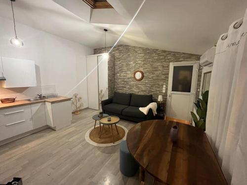 Studio avec extérieur - Location saisonnière - Saint-Gilles