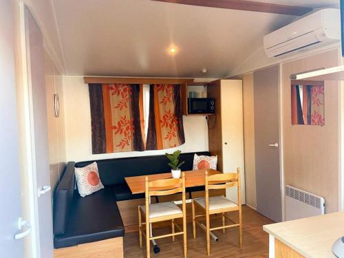 1 double bed, 2 twin beds, 1 sofa bed