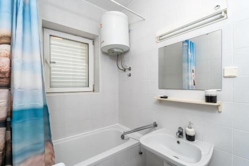 Apartment Marisol - image 7