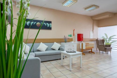 Hostelio - Tanie i komfortowe pokoje, parking, sklep na miejscu in 耶萊尼亞古拉市中心