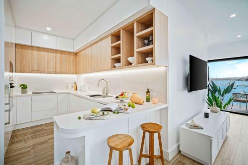 Peach Apartment at Palm View Collective - image 14