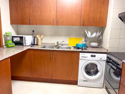 Elegant and stylish 1Bedroom apartment, Dubaj (zdjęcie 5)