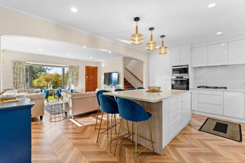 Not usually available – Lucky U! in أونيهونجا