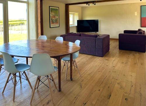 ห้องส่วนกลางสำหรับนั่งเล่น/ดูทีวี, The Bothy in แวพเพนแนม