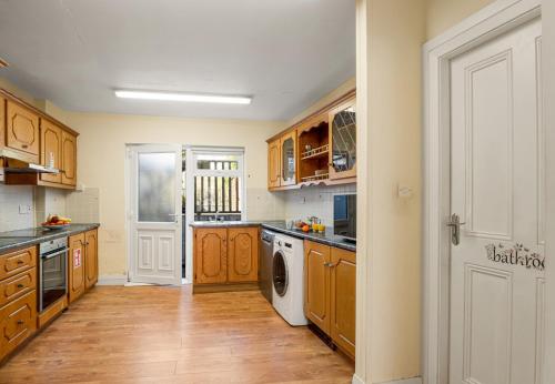 King's Apartment - image 3