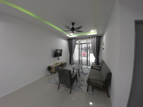 Létesítmények, 1022 négyzetméteres, 3 hálószobás Ház 2 fürdőszobával Mentakab területén (Farisya GuestHouse Bandar Jengka) in Jengka