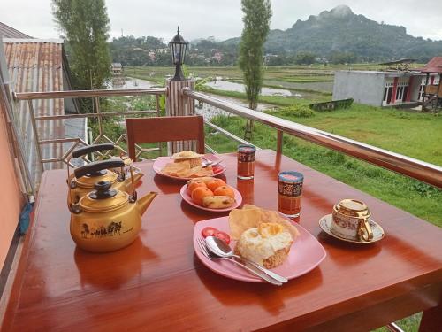 Balcony/terrace, The Twins Homestay in Rantepao