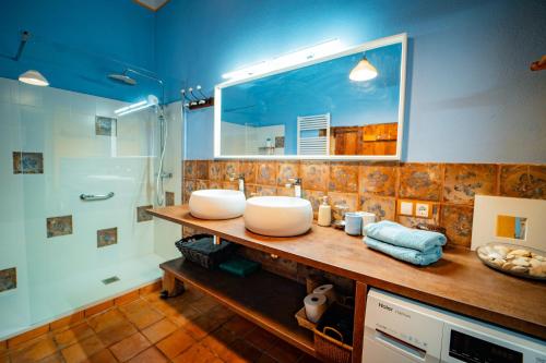 Catalunya Casas Rustic Vibes Villa with private pool 12km to beach