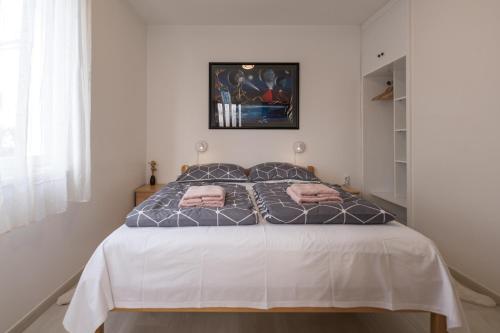 Apartment image 10